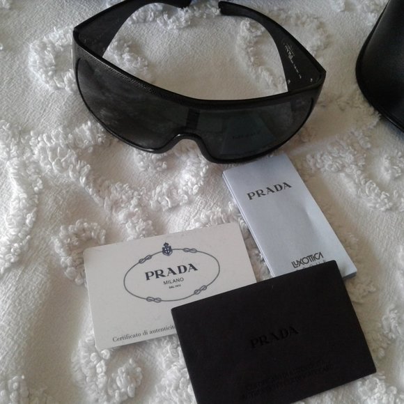 Prada sunglasses woman new original with all certifical - Picture 3 of 6